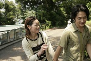 婚約指輪は心ゆくまで選べる天神の店舗へ